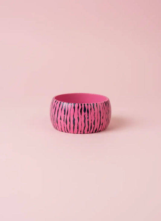 Bangle roze met blauwe strepen